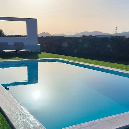 Villa Los Volcanes 拉哈雷斯 外观 照片